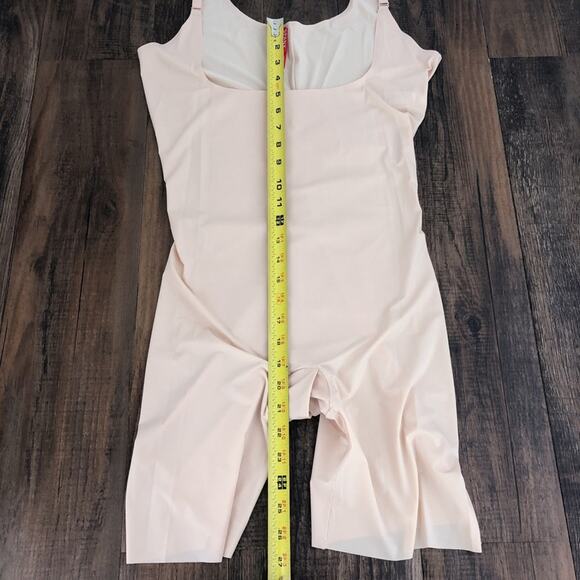 Spanx Thinstincts Open Bust Mid Thigh Bodysuit #10021P Plus Size 1X Soft Nude - Picture 13 of 15